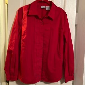 Long-sleeved blouse.